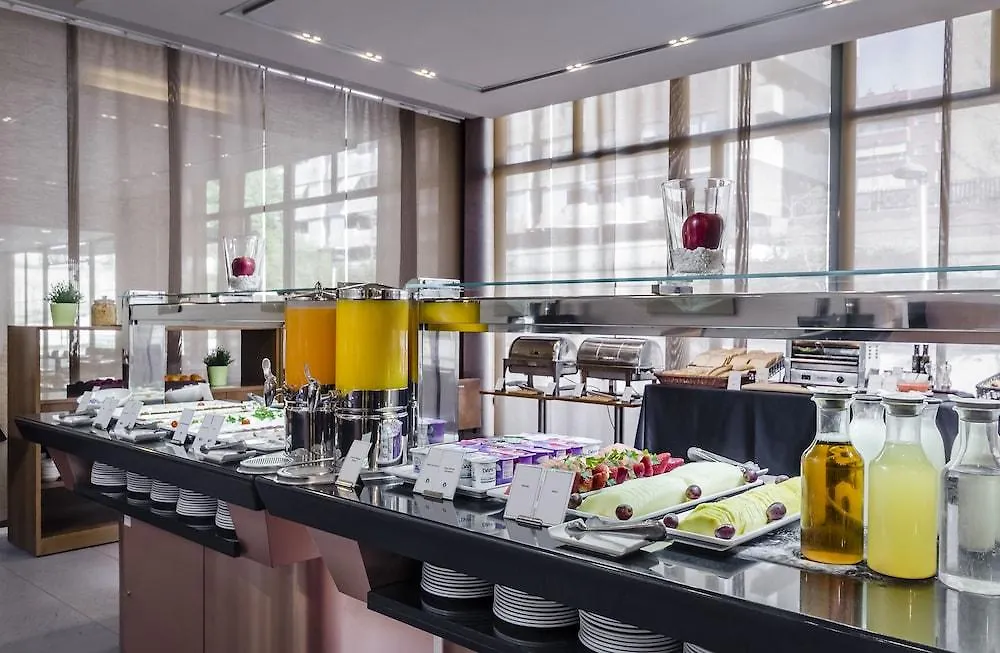 Hotel Exe Barcelona Gate Сан-Жоан-Деспи