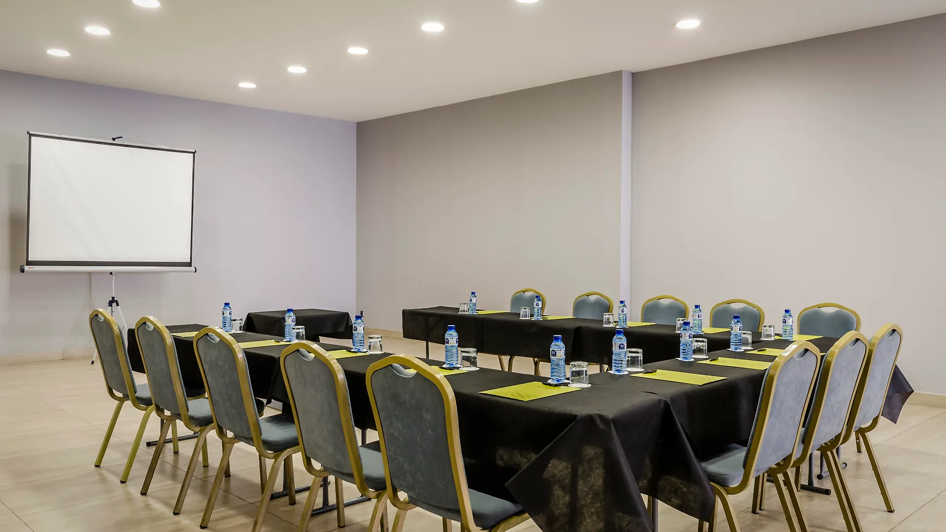 Hotel Exe Barcelona Gate Сан-Жоан-Деспи