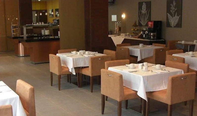 Hotel Exe Barcelona Gate Сан-Жоан-Деспи