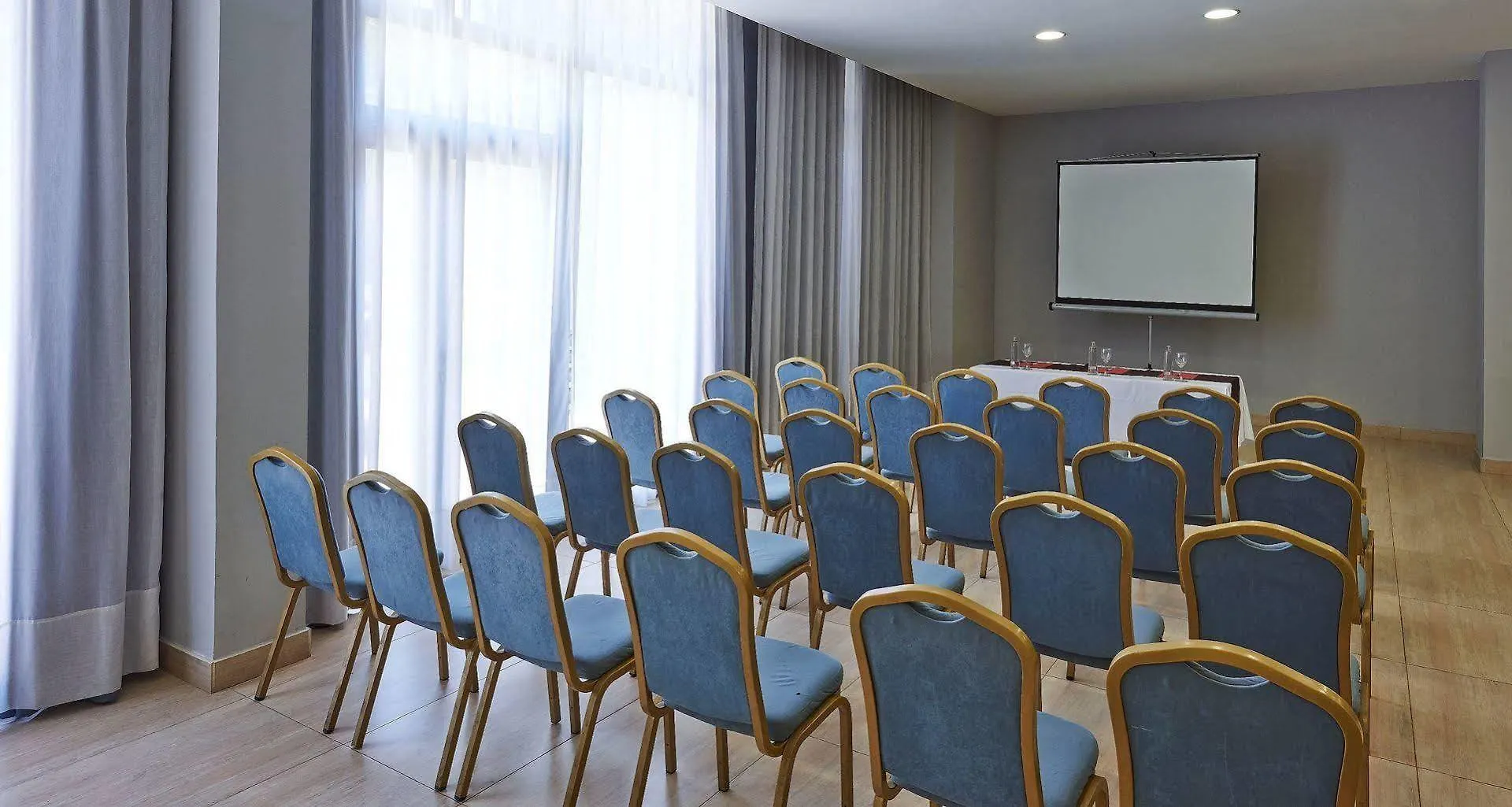 Hotel Exe Barcelona Gate Сан-Жоан-Деспи