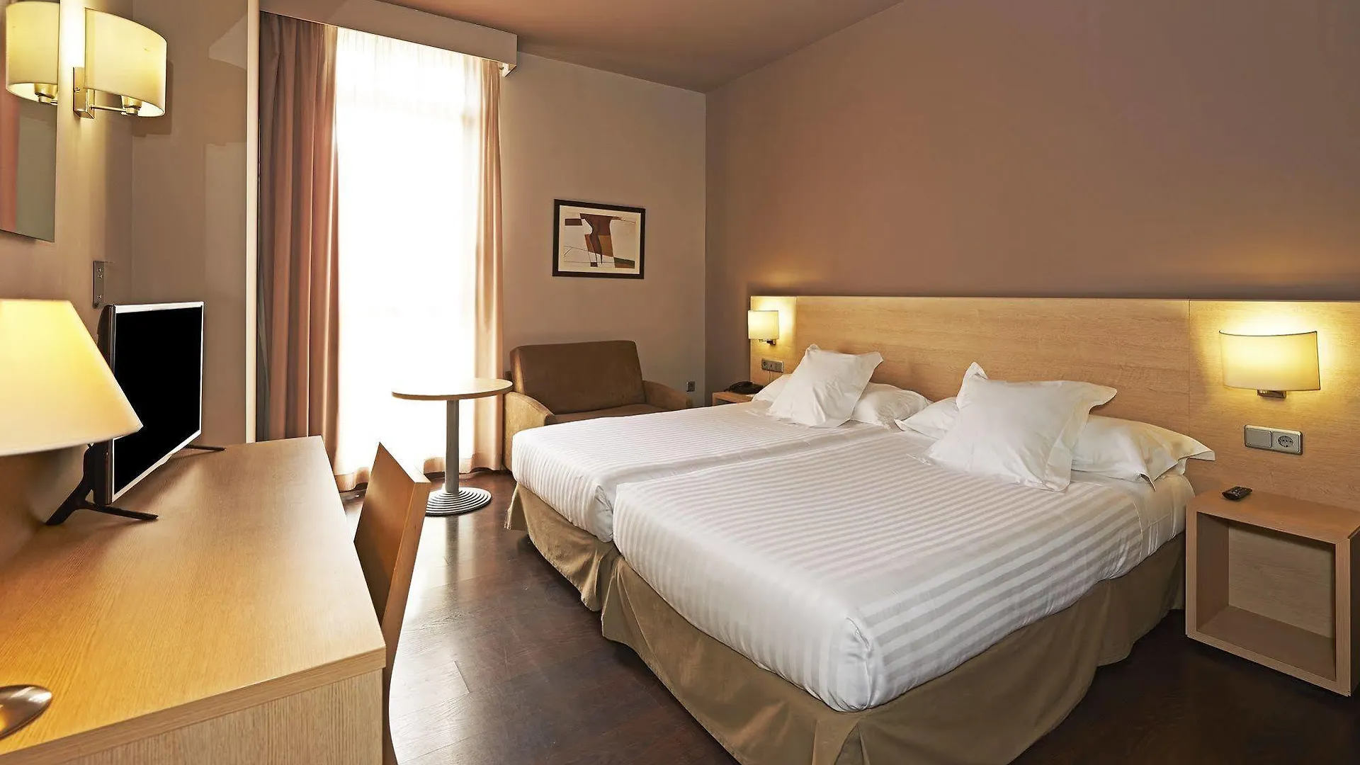 Hotel Exe Barcelona Gate Sant Joan Despi 4*,